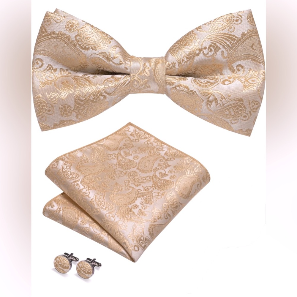 Bow tie + Cufflinks/Hanky
